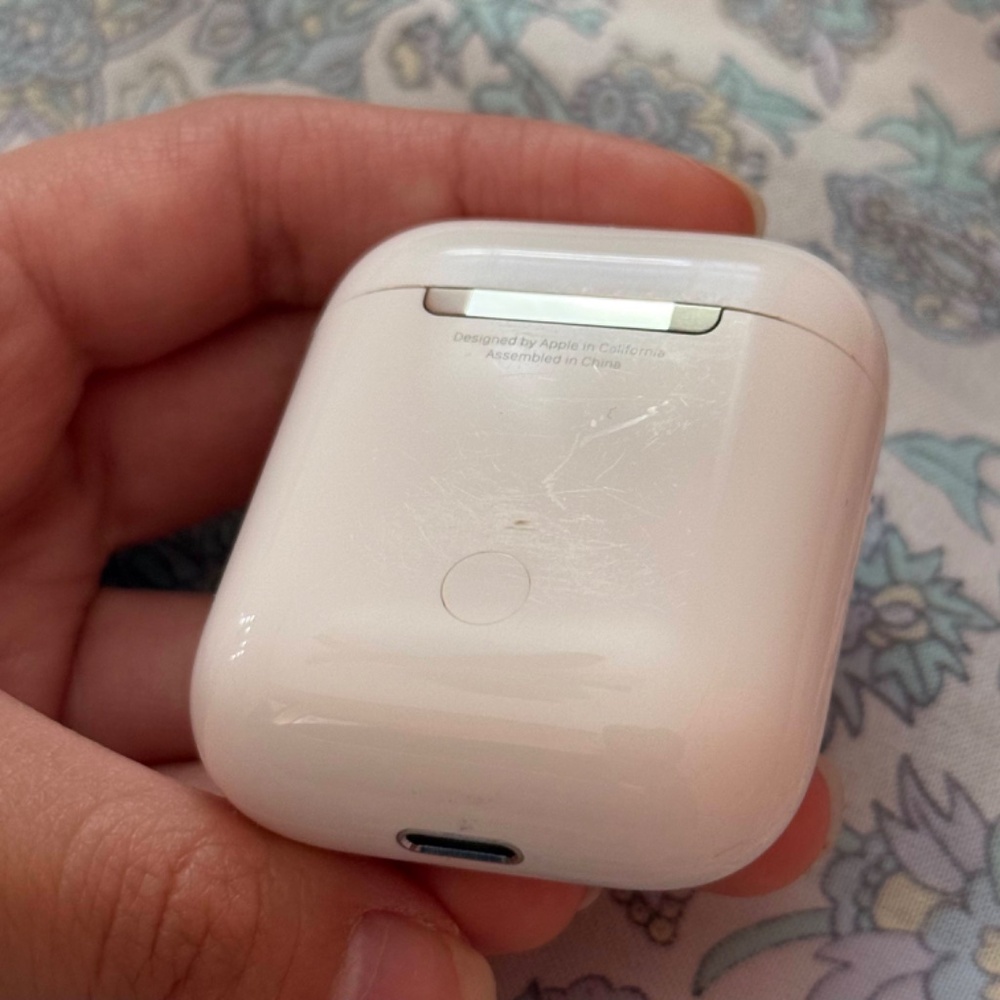 IPhone 11 Bundle - Picture 10 of 13